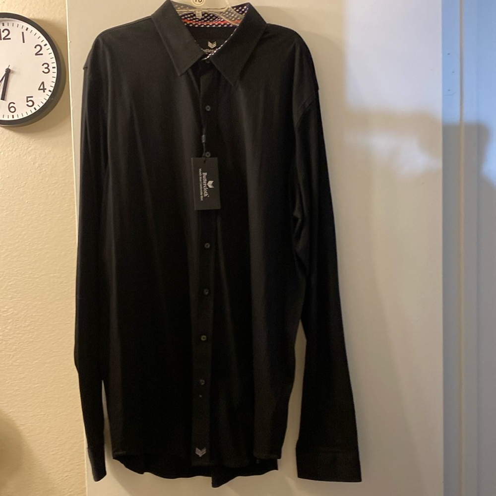 Buttercloth shirt black size xl tall fit. Brand new never worn. Feels great on!